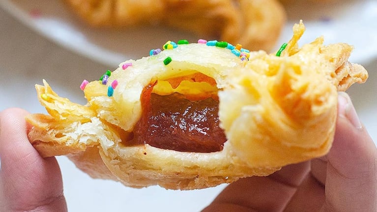 El relleno más tradicional de los pastelitos es el membrillo, aunque también hay quienes usan dulce de batata. Foto: IG (@midiariovegan)
