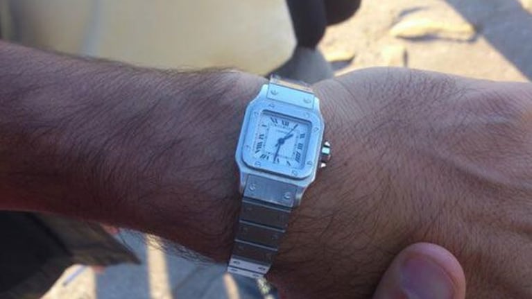 El reloj que le regaló a Bossi el hijo de Alberto Olmedo (Foto: Twitter).