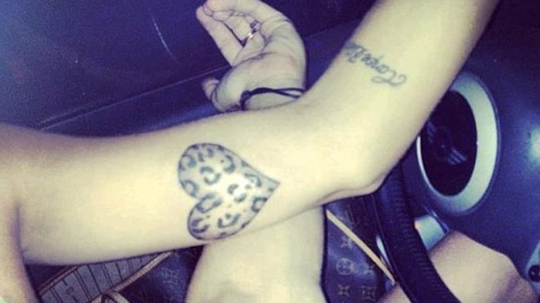El romántico (y chic) tatuaje de Lucía Celasco y Joaquín Rozas para celebrar su amor (Foto: Facebook).