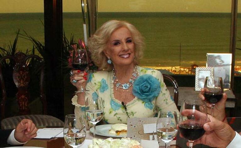 El sábado 22 vuelve Almorzando con Mirtha Legrand por América. (Foto: Web)