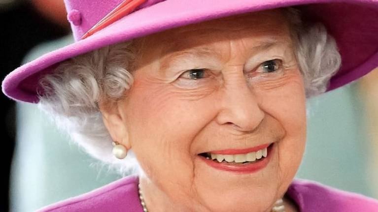 El secreto de belleza de la reina Isabel II: una crema hidratante que cuesta ¡menos de 10 euros!