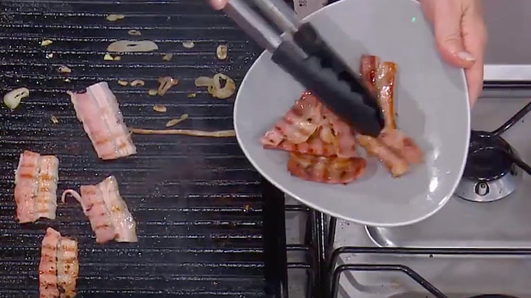 El sellado de la panceta, un paso clave para lograr esta receta. Foto: Cucinare TV