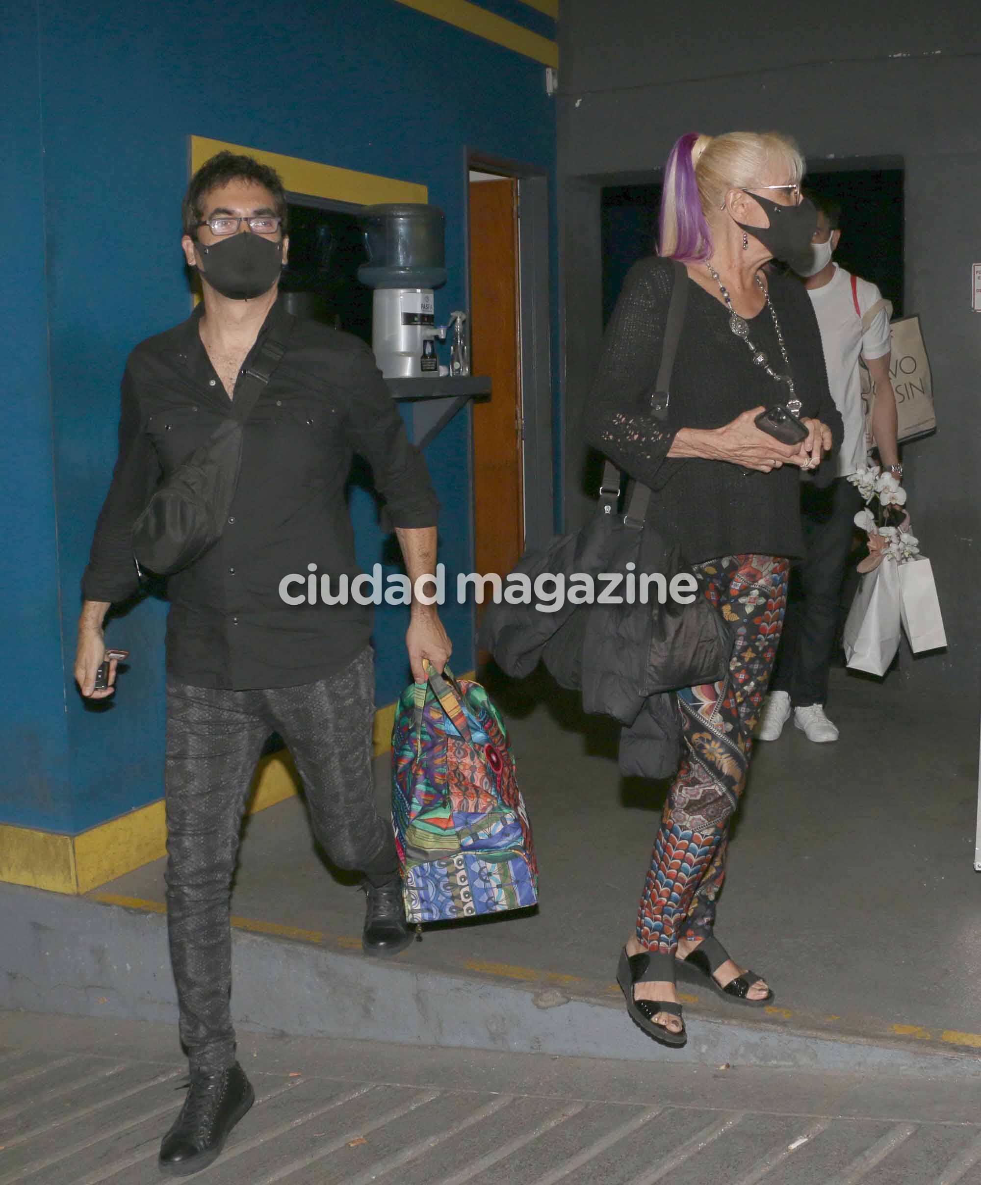 El show de Valeria Lynch con su novio, Mariano Gabriel Martínez y su hija, Tais. Foto: Movilpress
