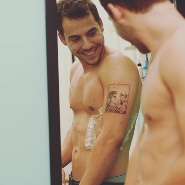 El significativo tatuaje de Fernando Dente dedicado a su mamá: "Inmortalicé mi foto favorita con ella"