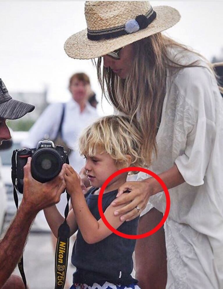 El singular detalle que dejó ver Pampita en una foto casual: reconciliada con Pico Mónaco ¿y con anillo de compromiso?