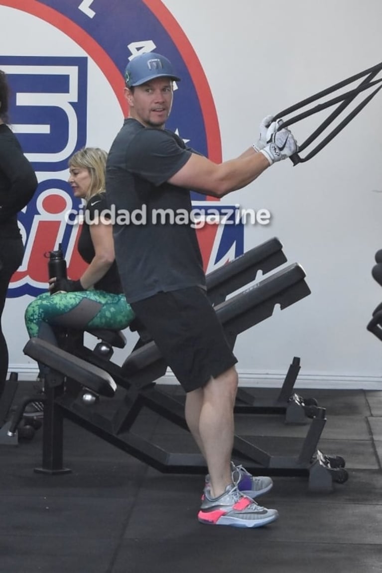 El súper lomazo de Mark Wahlberg tras convertirse en un fanático del entrenamiento de alta intensidad