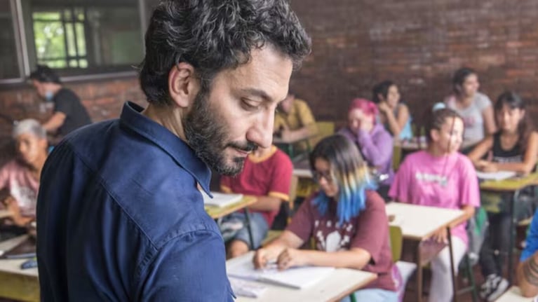 El suplente hace foco en la educación, la desigualdad y el rol de la cultura en la sociedad actual.