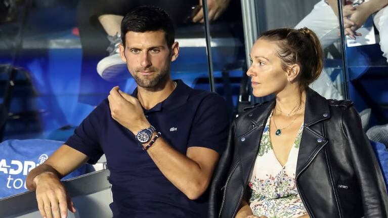 El tenista Novak Djokovic y su esposa dieron positivo de coronavirus tras organizar un torneo de tenis