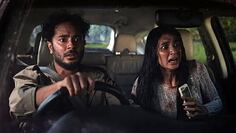 El thriller de terror empieza con una pareja que se reconcilian. Pero un accidente automovilístico lo cambia todo.