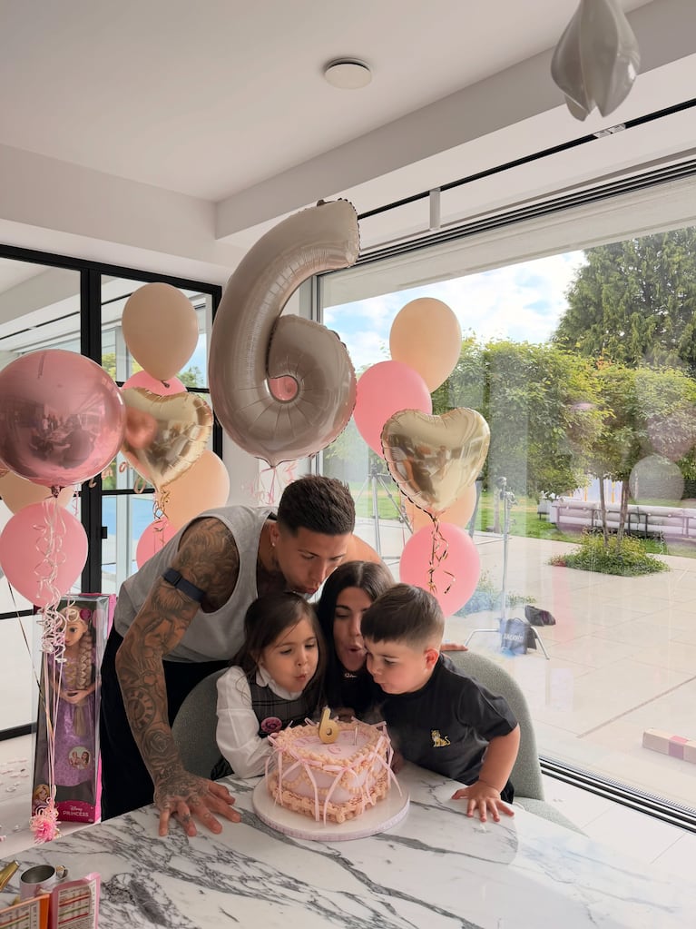 El tierno cumpleaños de Olivia, la hija de Enzo Fernández y Valu Cervantes. Crédito: Arriba Argentinos.