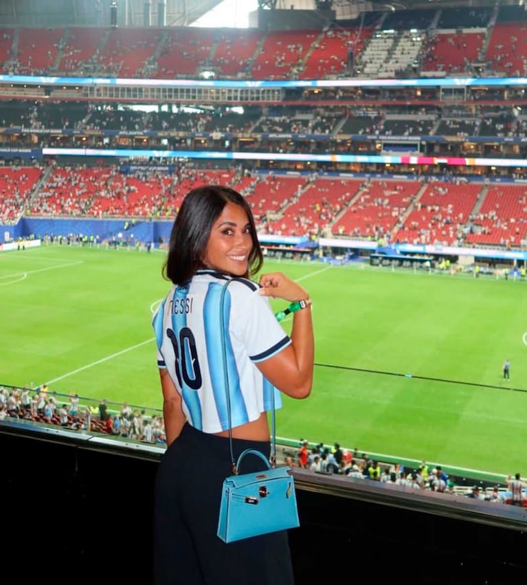 El tierno posteo de Antonela Roccuzzo para Messi después de la clasificación de Argentina (Foto: Instagram @antonelaroccuzzo)