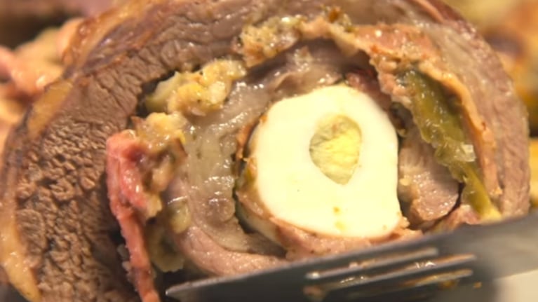 El toque que transforma al matambre arrollado en un plato único. Foto: Cucinare.TV.