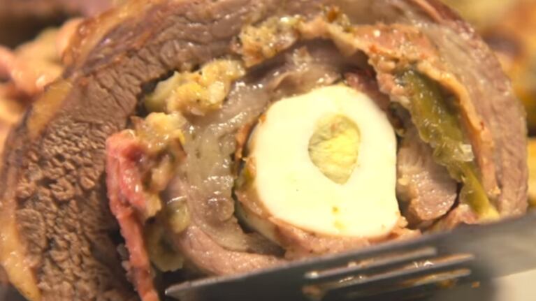 El toque que transforma al matambre arrollado en un plato único. Foto: Cucinare.TV.