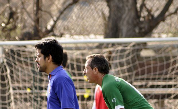 El Turco Naim esperando un pase. (Foto: Jennifer Rubio).