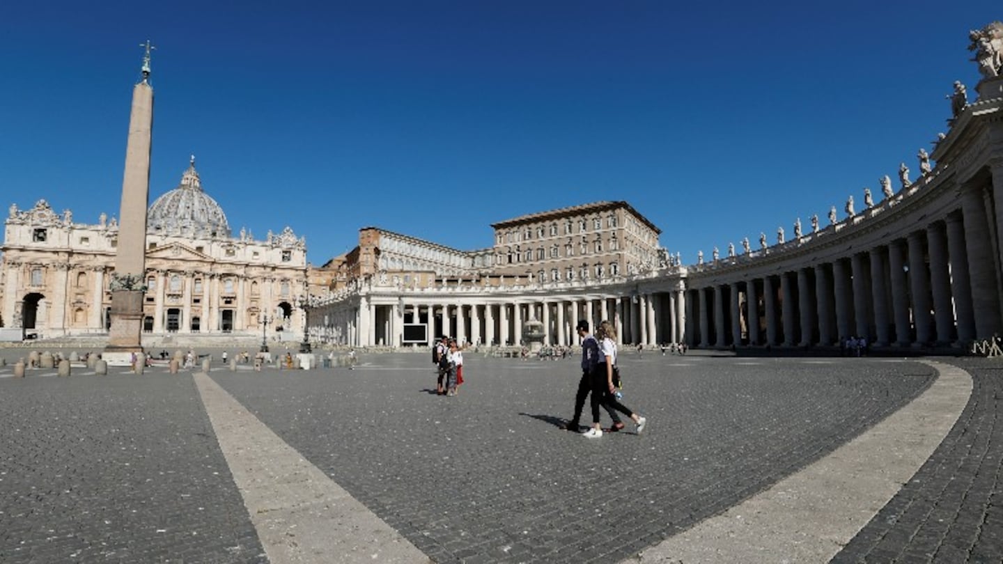 El Vaticano llama a vacunarse contra el coronavirus para "no poner en riesgo la salud pública" Foto: Reuter.