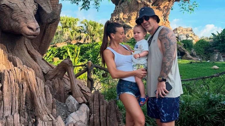 El viaje de Sol Pérez a Disney con su esposo y su hijo, Marco (Foto: Instagram @lasobrideperez)