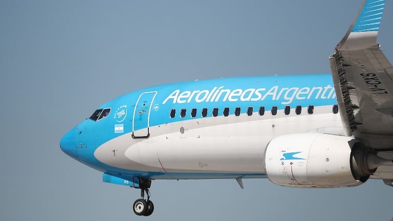  El vuelo de Aerolíneas con más vacunas Sputnik V regresará el viernes. Foto: EFE.