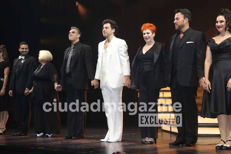 Elenco de Company. Foto: Movilpress