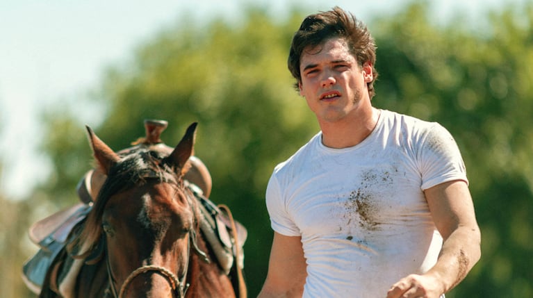 Elenco de Hija del Fuego. Foto: Disney+