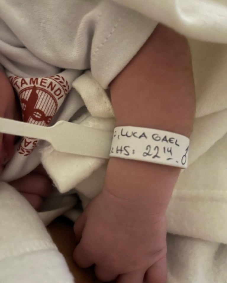 Eliana Guercio y Sergio Romero mostraron la primera foto de Luca Gael: "Llega para aportar aún más amor a nuestra familia"