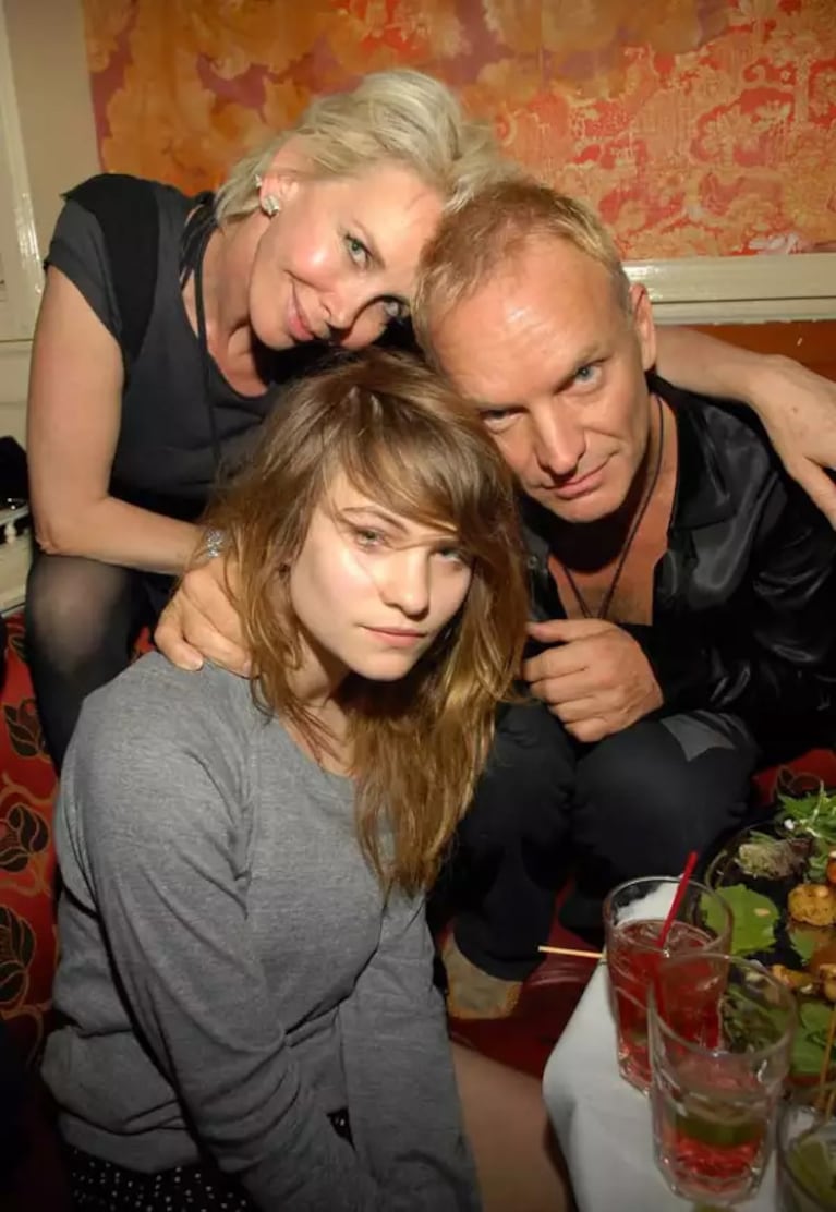 Eliot Paulina Sumner con Sting y Trudie Styler