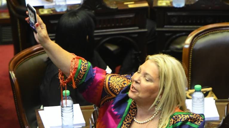 Elisa Carrió presenta un libro que compila su actuación parlamentaria durante 26 años