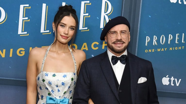 Ella Bleu Travolta a los 26, la hija de John evita Instagram y vive con su padre