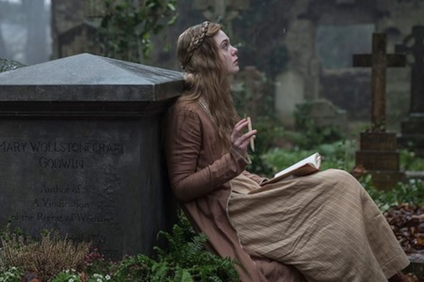 Elle Fanning le dará vida a Mary Shelley en el cine