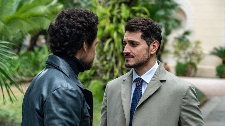 Emanuel Caserio interpreta a Stefano Vasari en Engaño.