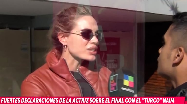 Emilia Attias se le plantó al notero de Karina Mazzocco y la conductora reaccionó picante: “Se puso áspera”
