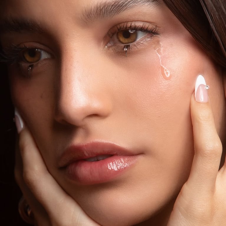 Emilia Mernes y un fuerte descargo tras lanzar "Perfectas" | Créditos: Instagram @emiliamernes