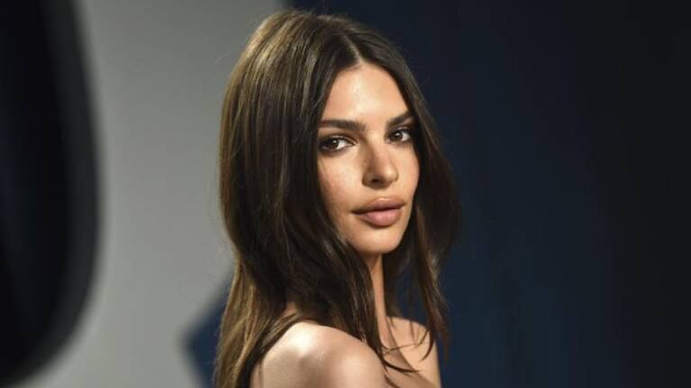 Emily Ratajkowski anunció que  espera a su primer hijo