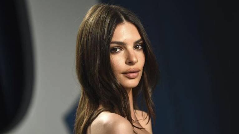 Emily Ratajkowski anunció que espera a su primer hijo