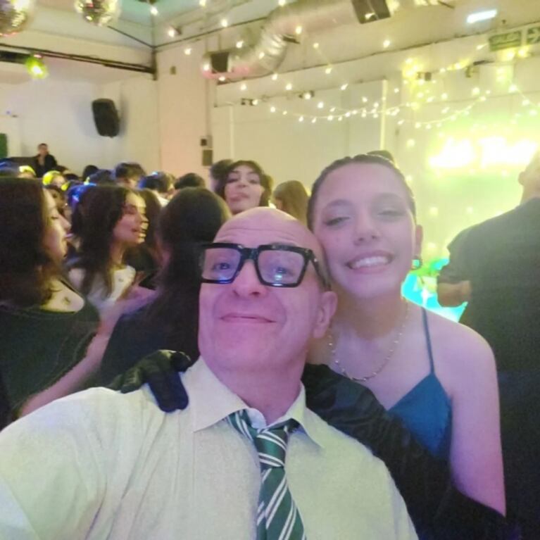 Emma, la hija mayor de Denise Dumas y Campi, cumplió 15 años y lo celebraron con una tremenda fiesta