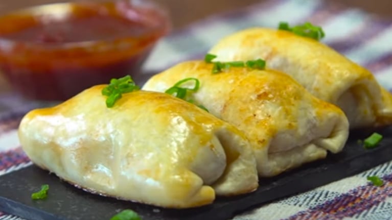 empanadas, chori, bombón