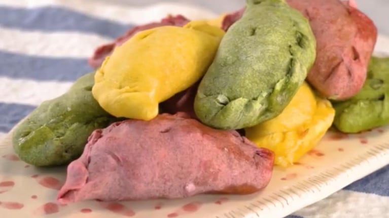 Empanadas de colores, una forma de hacerlas más divertidas para los chicos. Foto: Cucinare.TV.
