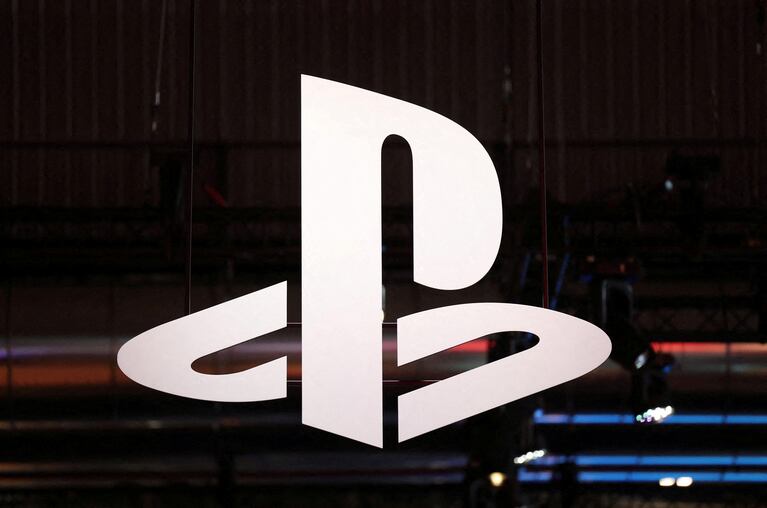 En 2020, la aplicación "Ayuda de juego" debutó en la PS5, proporcionando a los jugadores pistas, consejos y vídeos de guía sin salir del juego