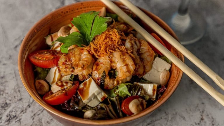 En algunos casos, el Poke Bowl puede llevar mariscos. Foto: Cucinare TV