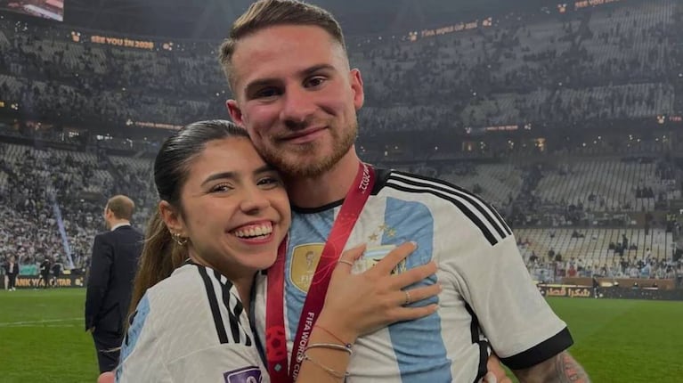 En diciembre de 2022, Alexis Mac Allister cortó su relación con Camila Mayan para empezar su noviazgo con Ailén Cova, su mejor amiga de la adolescencia. (Foto: Instagram/alemacallister - camimayan)