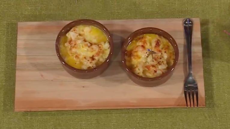 En esta versión, los langostinos se gratinan con queso gouda. Foto: Cucinare TV