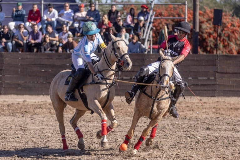 En fotos, Jakob Von Plessen y Bautista Bello enfrentados en el polo