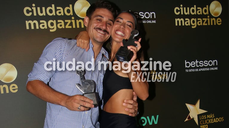 En fotos, la pareja de la noche en Los Más Clickeados 2023: Chopa Montoya y el futbolista Matías Cóccaro