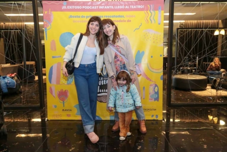 En fotos, los famosos y sus hijos en el estreno de Cuentos feroces, con Brenda Gandini