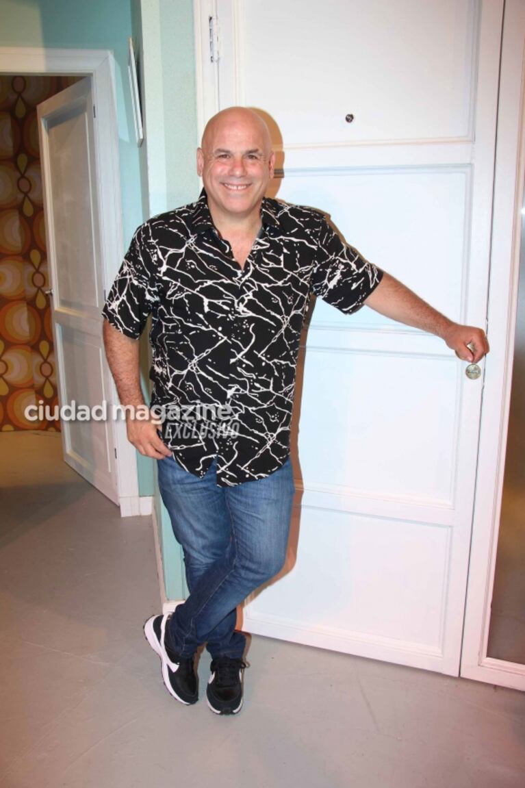 En fotos: Mariano Martínez reunió a sus exparejas en el estreno de Tom, Dick y Harry que dirige Nicolás Cabré