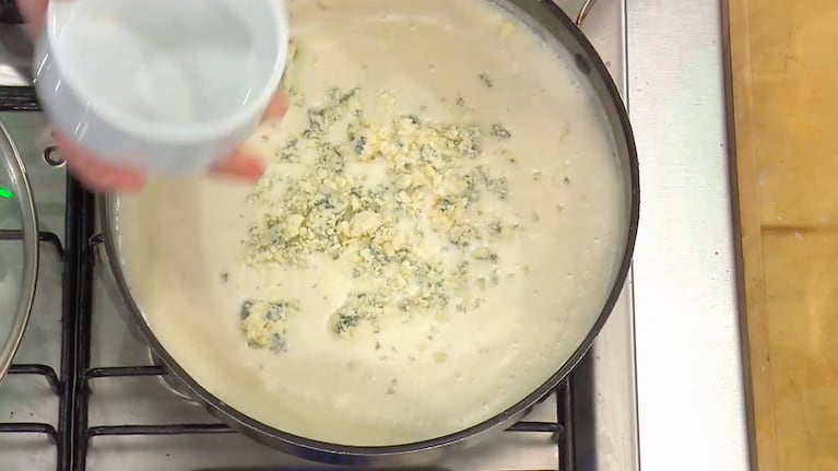 En la Salsa de 4 quesos uno de los que se destaca es el queso azul. Foto: Cucinare TV