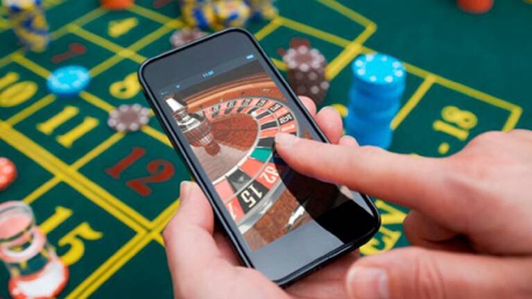 En plena pandemia, aprobarían las apuestas online en la Argentina