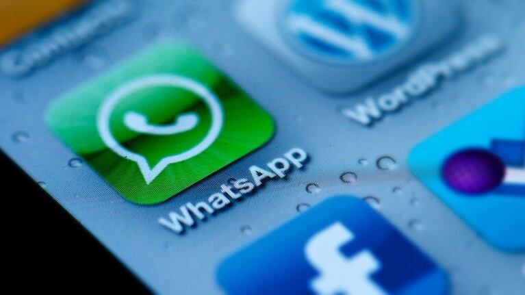 En qué consiste el ciberataque que roba la cuenta de Whatsapp y cómo evitarlo. Foto: DPA.