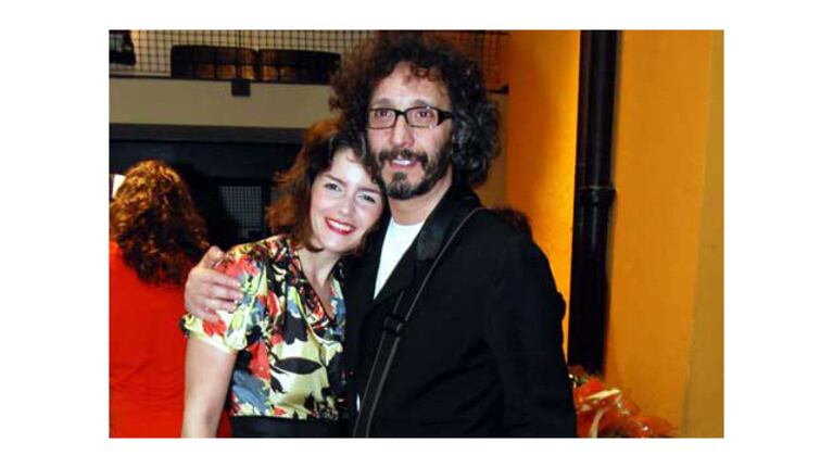 Enamorados, Fito y Romina Ricci pasean juntos por México