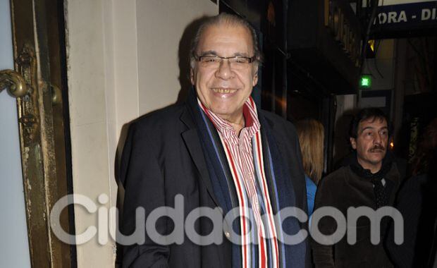Enrique Pinti en el estreno de Parque Lezama (Foto: Jennifer Rubio). 