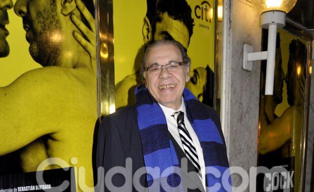 Enrique Pinti también disfrutó del estreno de Cock (Foto: Jennifer Rubio). 